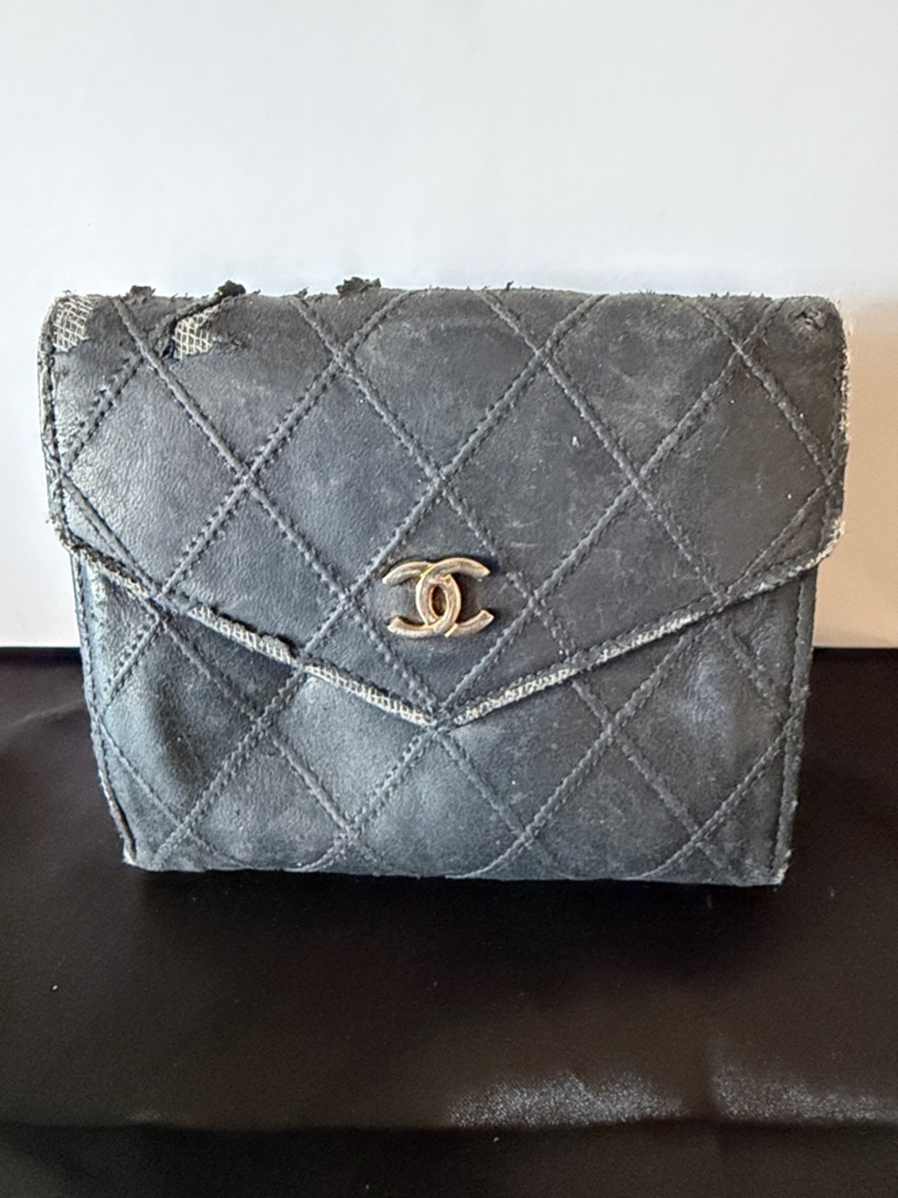 Chanel Black Lambskin Bifold Compact Snap Wallet - Picture 4 of 16